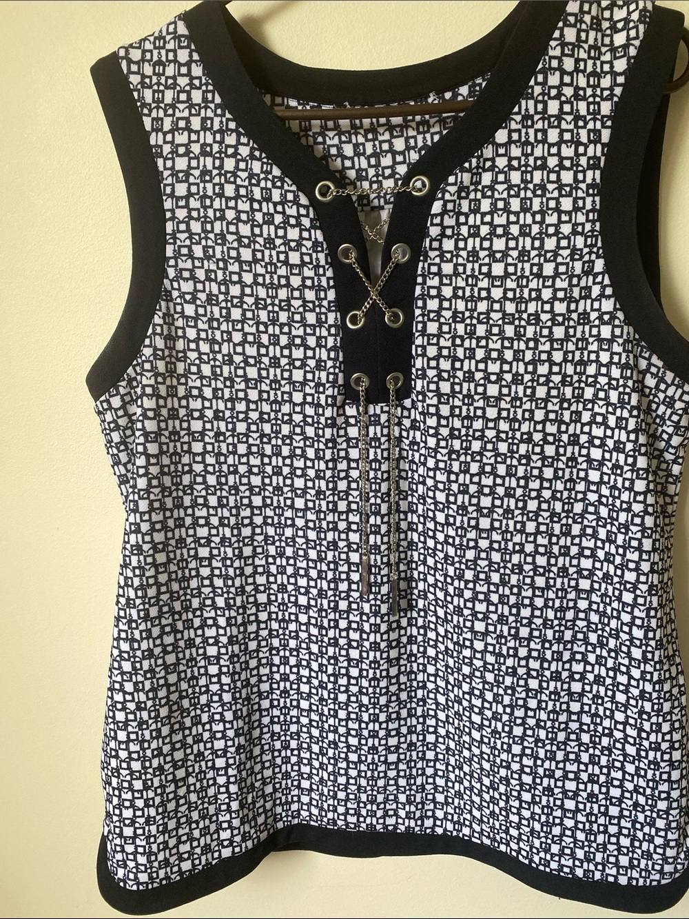Black & White Sleeveless Lace-Up Knit Top